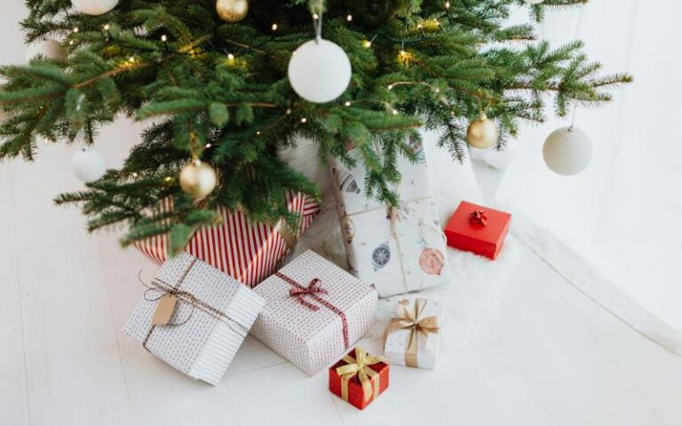 27 Fun & Cozy Gifts for AuDHD & ADHD Adults